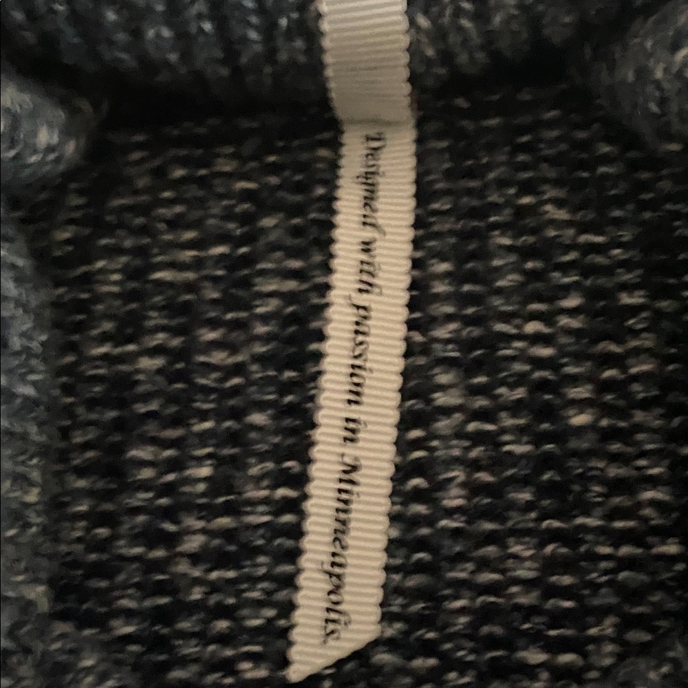 Leo & Nicole Cozy Blue Cowl Neck Oversized Sweater. Size S. - Picture 9 of 16